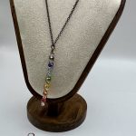 Set artigianale composto da collana con ciondolo e orecchini coordinati