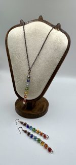 Set artigianale composto da collana con ciondolo e orecchini coordinati