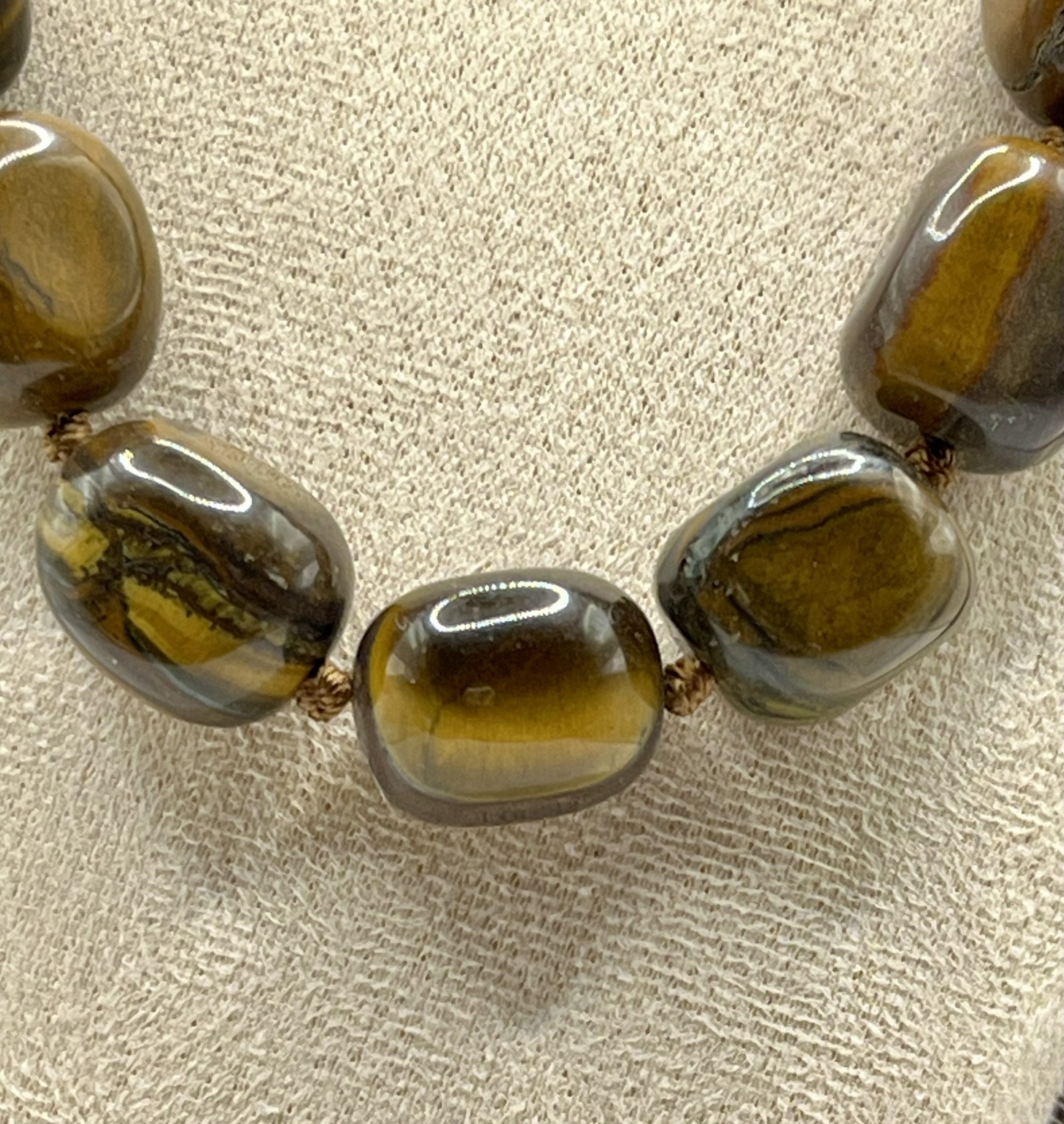 img_0345 Collana in Occhio di Tigre Naturale – amuleto di forza e protezione - immagine 1