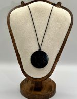 Amuleto in Shungite Naturale con Cubo di Metatron e Cordino Regolabile – - immagine 2