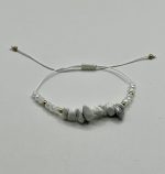 Braccialetto in Macramè Regolabile con Howlite Naturale – Pietra di Calma ed Equilibrio - immagine 2
