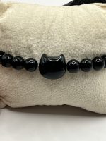 Bracciale elastico con Ossidiana 8 mm e pietra a forma di gatto 🐾🖤 - immagine 2