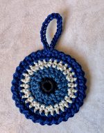 ✨ Amuleto Occhio Turco all’Uncinetto – Protezione e Artigianalità ✨8,5 cm