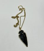 Collana con catena dorata ✨ e ciondolo a punta di Ossidiana nera 🖤 – Gioiello protettivo - immagine 4