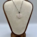 Collana in acciaio chirurgico con ciondolo a cuore in Quarzo Rosa 💗