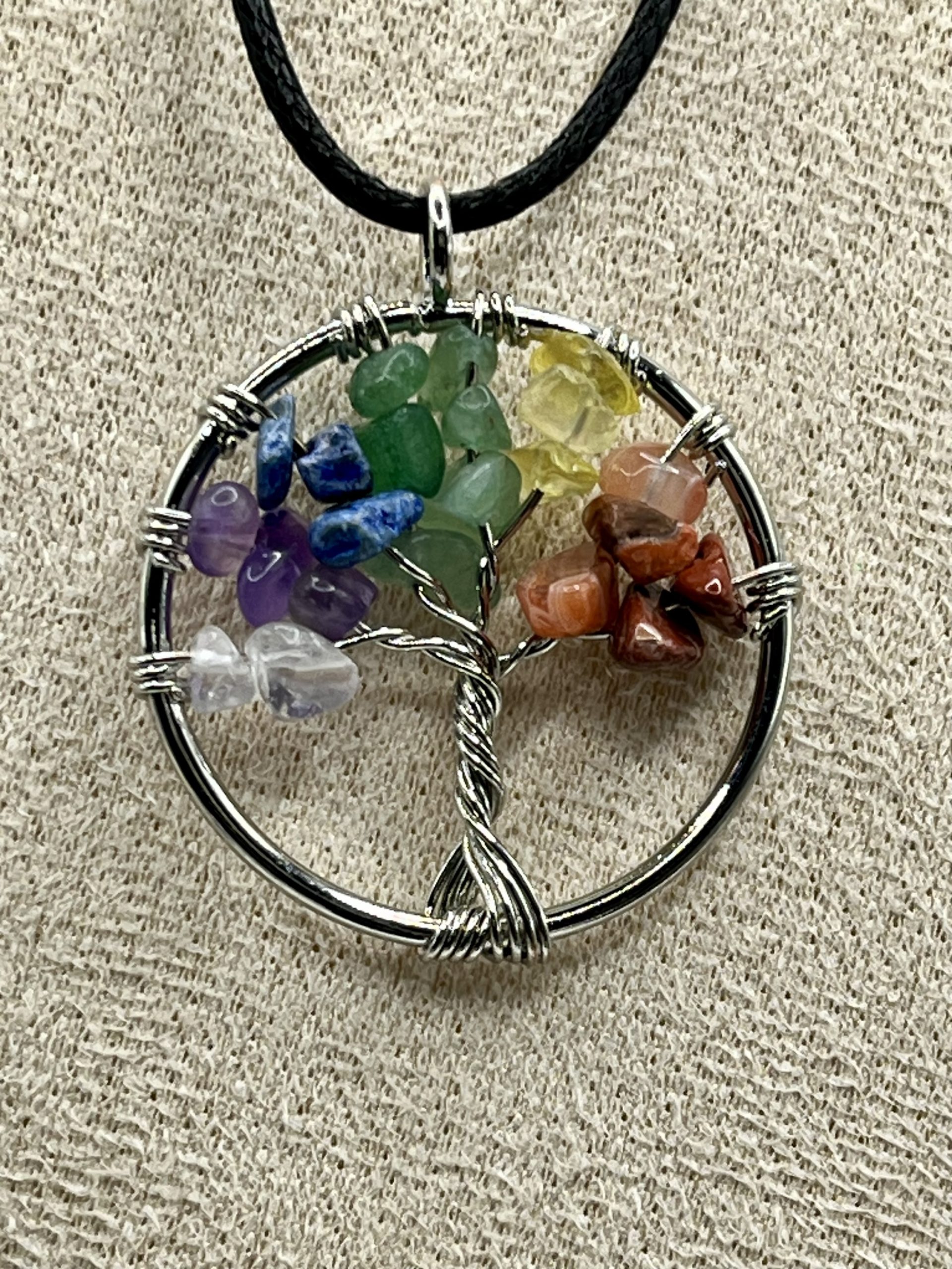 img_1051 Collana Albero della Vita con pietre dei Sette Chakra – Energia e Armonia 🌈 - immagine 1