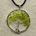 Collana Albero della Vita con Olivina – Prosperità e Rinascita 🌿