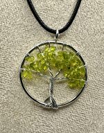 Collana Albero della Vita con Olivina – Prosperità e Rinascita 🌿
