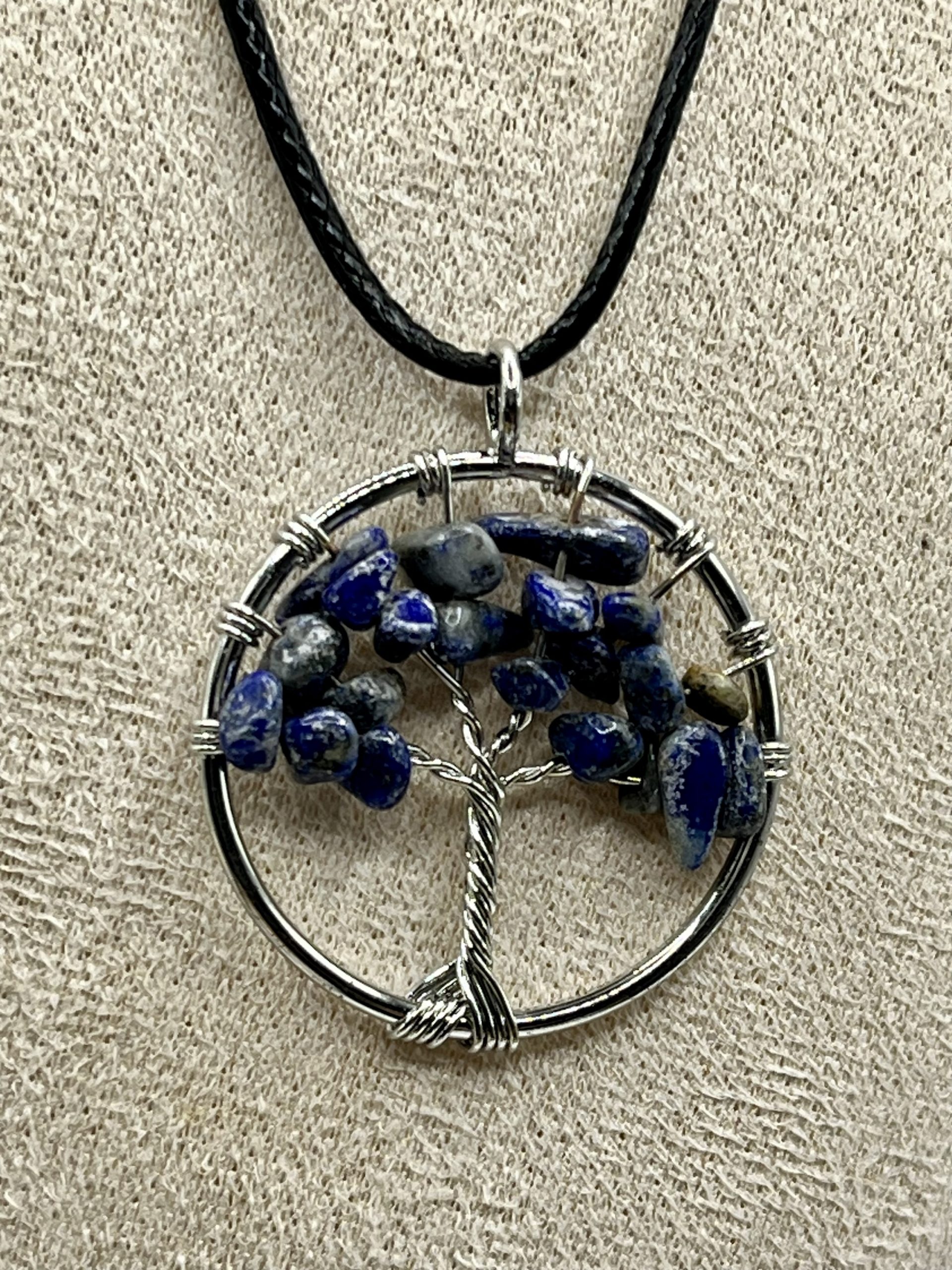 img_1063 Collana Albero della Vita con Sodalite – Saggezza e Armonia Interiore 💙 - immagine 1