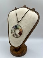 Ciondolo Albero della Vita con Pietre Vere dei Sette Chakra e Cordino Marrone - immagine 2