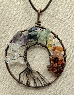Ciondolo Albero della Vita con Pietre Vere dei Sette Chakra e Cordino Marrone