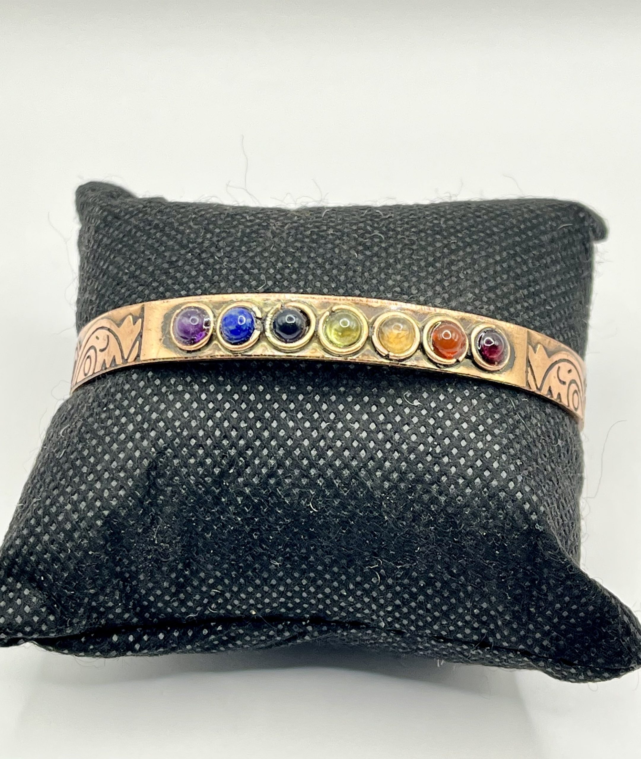img_1179 Bracciale in Rame con Pietre Naturali dei 7 Chakra – Armonia, Energia e Equilibrio Interiore - immagine 1