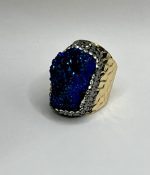 🩵 Anello con Quarzo Titanio Blu – Metallo Dorato Regolabile - immagine 2