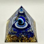 Piramide Energetica in Resina con Occhio di Protezione – Fatto a Mano per Armonia e Forza Spirituale👁️