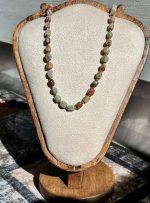 Collana in Agalmatolite – Armonia, Saggezza e Calma Interiore - immagine 2