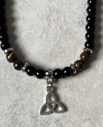 Collana da Uomo con Ossidiana, Occhio di Tigre e Nodo Celtico – Forza, Protezione e Saggezza Antica