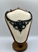 Collana in Macramè Nero con Zoisite e Rubino – Rinascita, Energia e Passione del Cuore - immagine 2