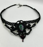 Collana in Macramè Nero con Zoisite e Rubino – Rinascita, Energia e Passione del Cuore - immagine 4