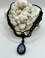 Collana in Macramè Nero con Sodalite e Agata Blue – Chiarezza Mentale, Comunicazione e Calma Interiore - immagine 2