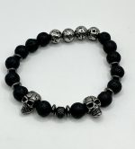 Bracciale Uomo in Pietra Lavica 8 mm con Teschi in Acciaio e Matite – Energia, Forza e Stile Deciso💀