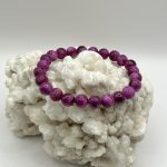 Bracciale con Agata Fucsia – Energia, Vitalità e Forza Interiore