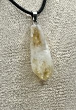 “Collana con Quarzo Citrino Grezzo – Luce Solare e Energia Positiva” - immagine 2