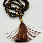 “Collana Mala Occhio di Tigre e Occhio di Bue – Forza, Protezione e Radicamento”