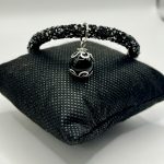 Collarino Nero con Cristalli Luminosi e Ciondolo in Ossidiana – 22 cm | Eleganza & Protezione